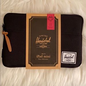 🎄BNWT🎁 HERSCHEL ANCHOR SLEEVE FOR IPAD MINI